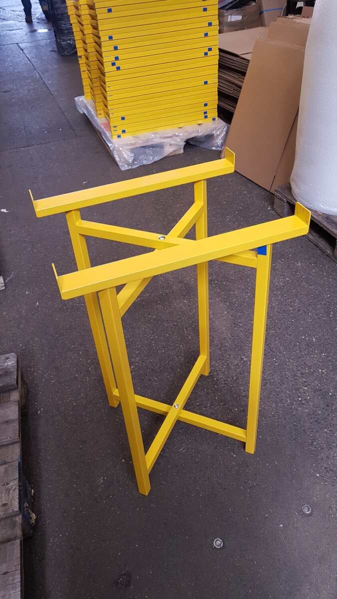 Material's Platform Ski's 1 Pair (2 Ski's) - Image 2